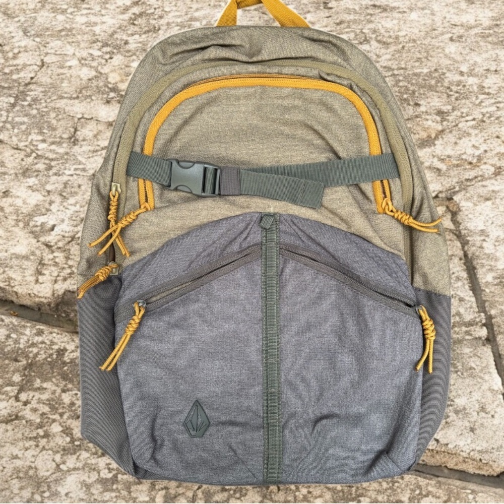 Volcom Men's Academy Backpack NWT